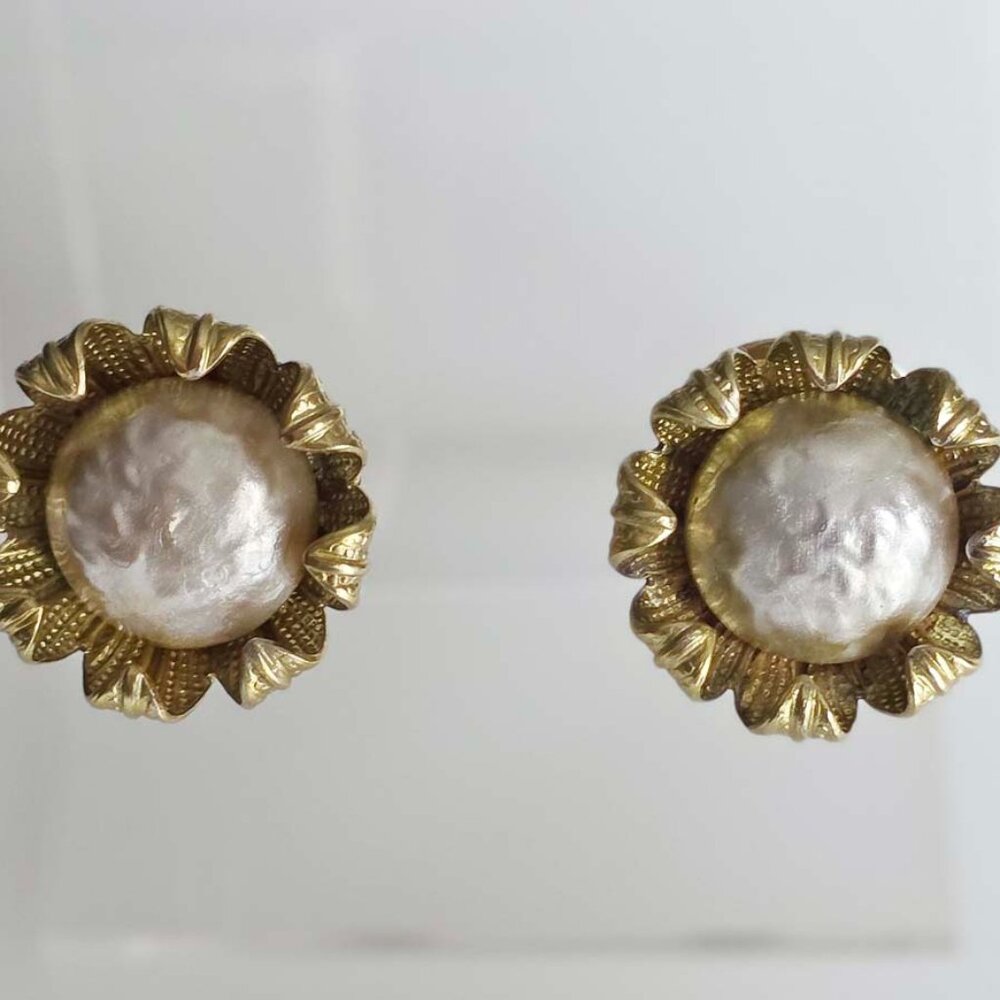 Vintage Haskell Signed Baroque Pearl Clip On Earrings - Picture 3 of 9